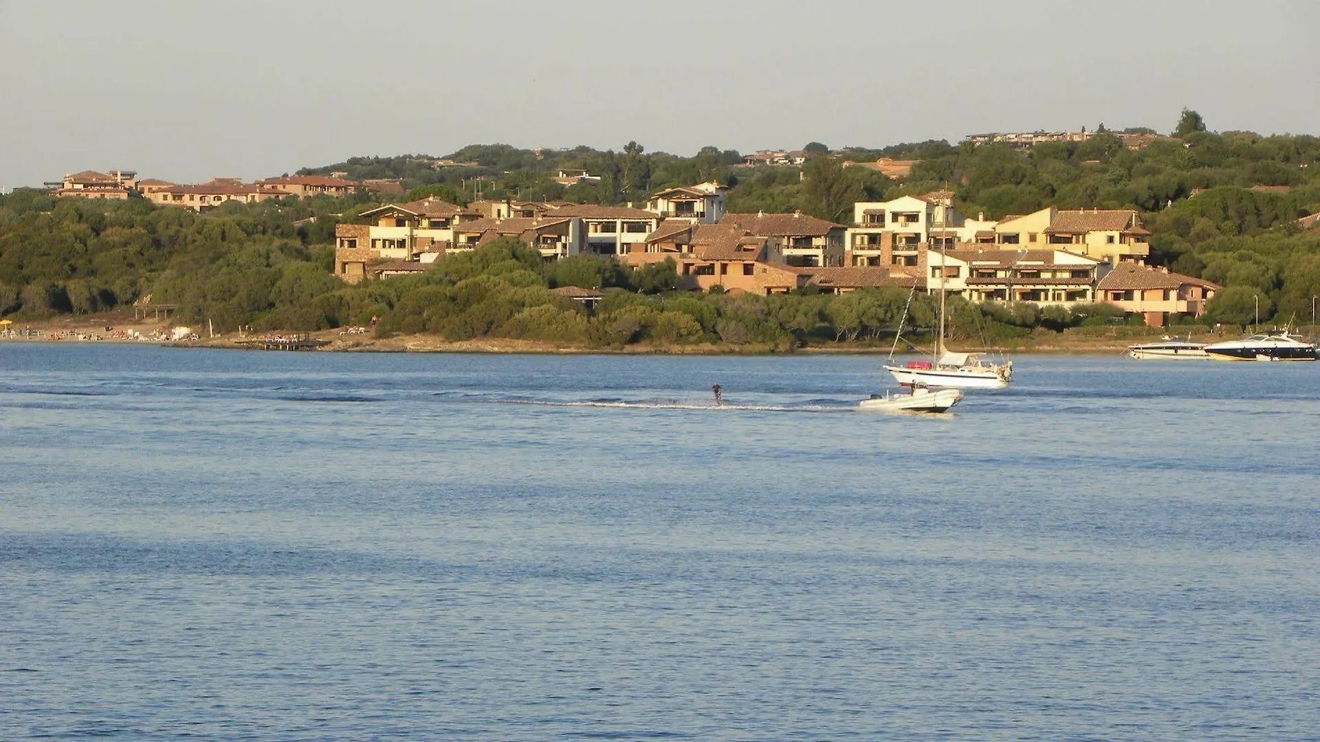 פורטו רוטונדו Residence Eurotel Portorotondo Asfodeli 2*, פורטו רוטונדו